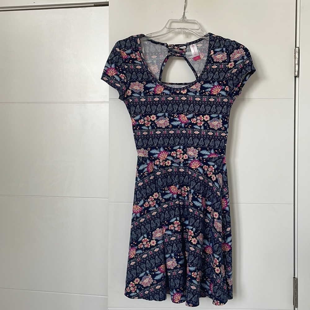 Bohemian jersey mini dress size 3-5 juniors.